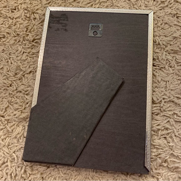 Metallic silver ornate picture frame - Picture 5 of 5